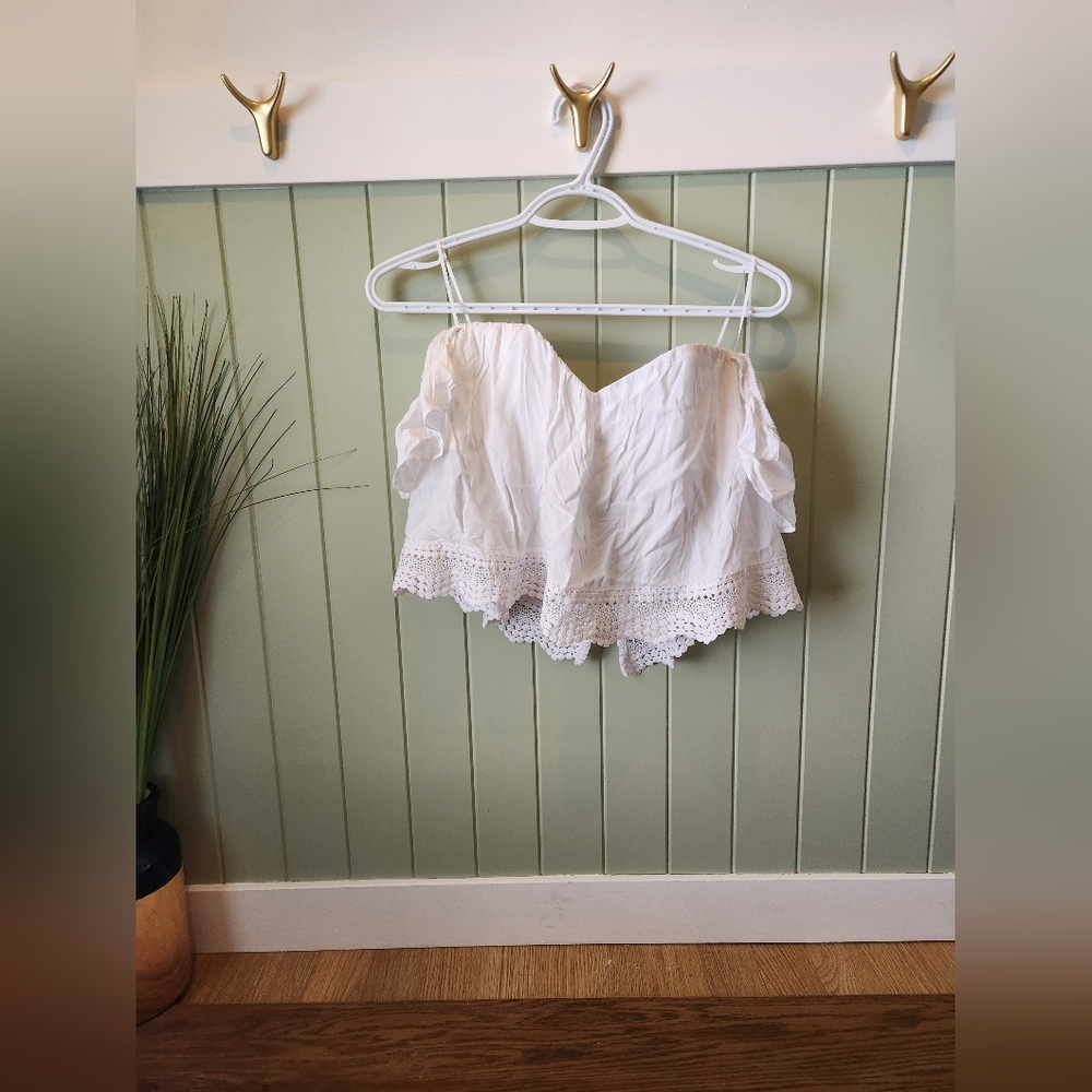 White crop top